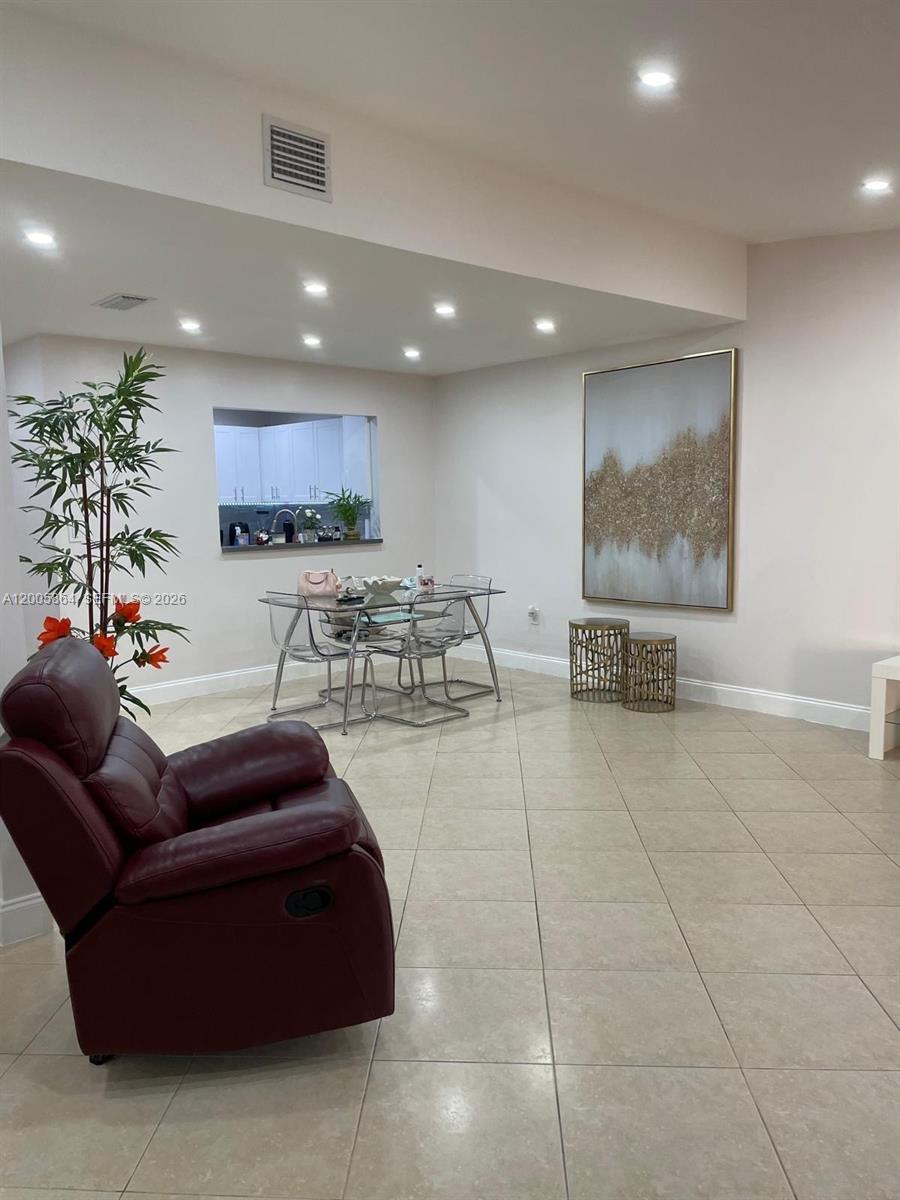 WOODSTOCK TOWNHOMES SEC 1 - Residential