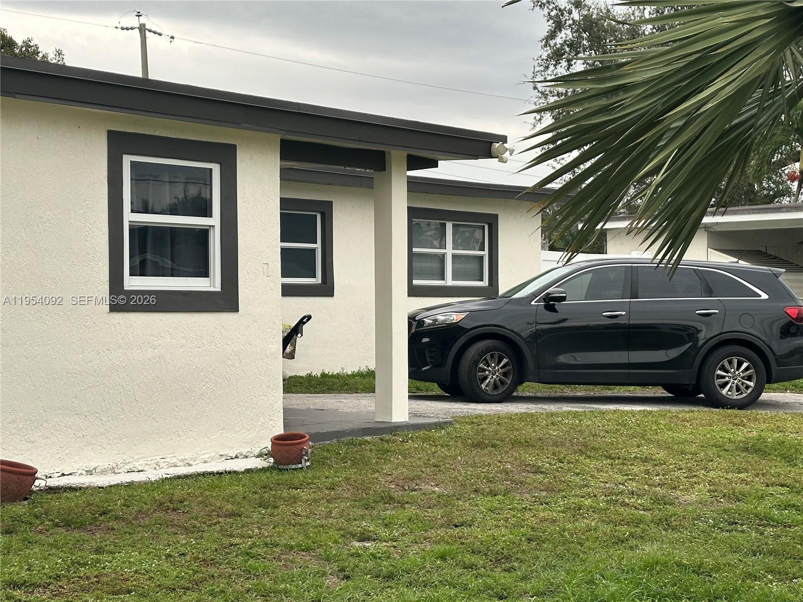 SILVER LAKE - Residential