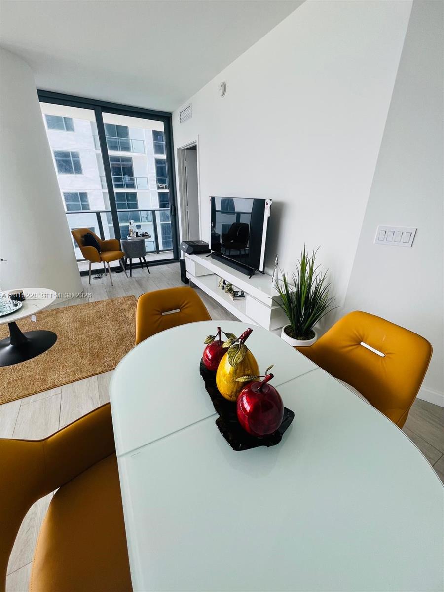 BRICKELL HEIGHTS WEST CON - Residential