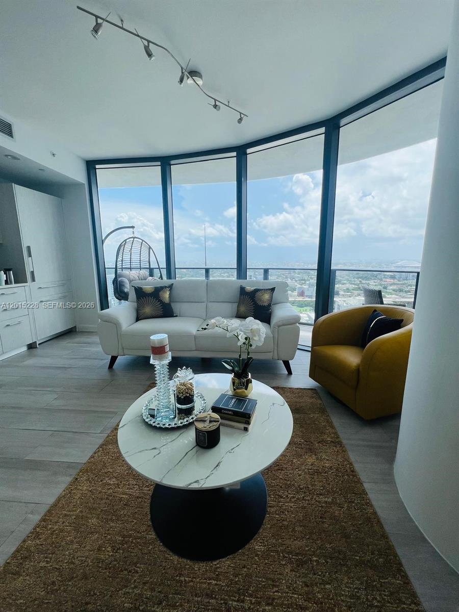 BRICKELL HEIGHTS WEST CON - Residential