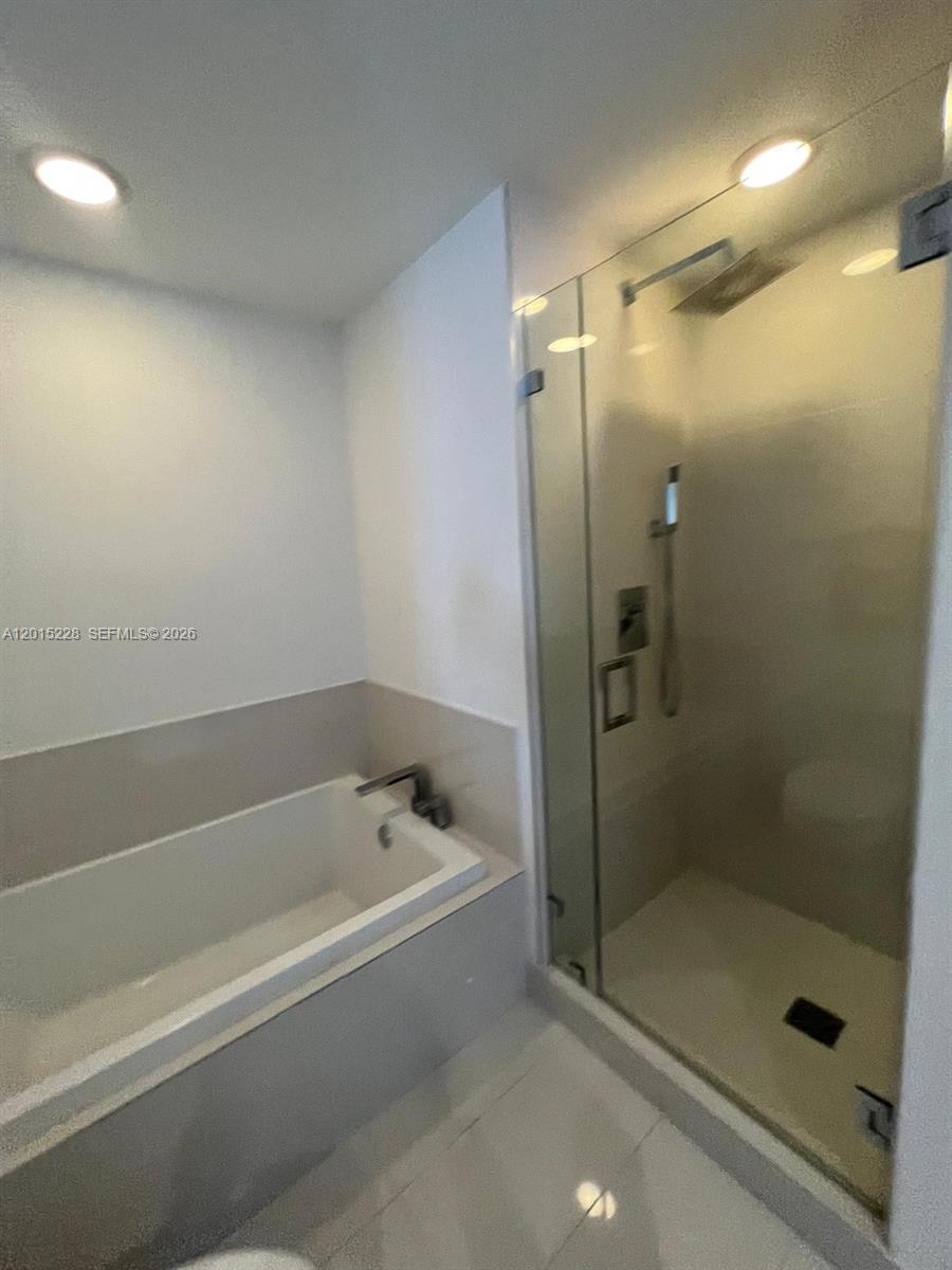 BRICKELL HEIGHTS WEST CON - Residential