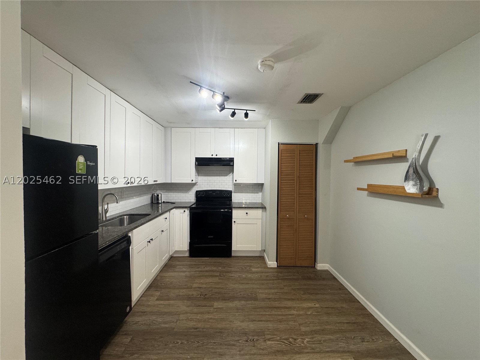 PROGRESSO - Residential Lease