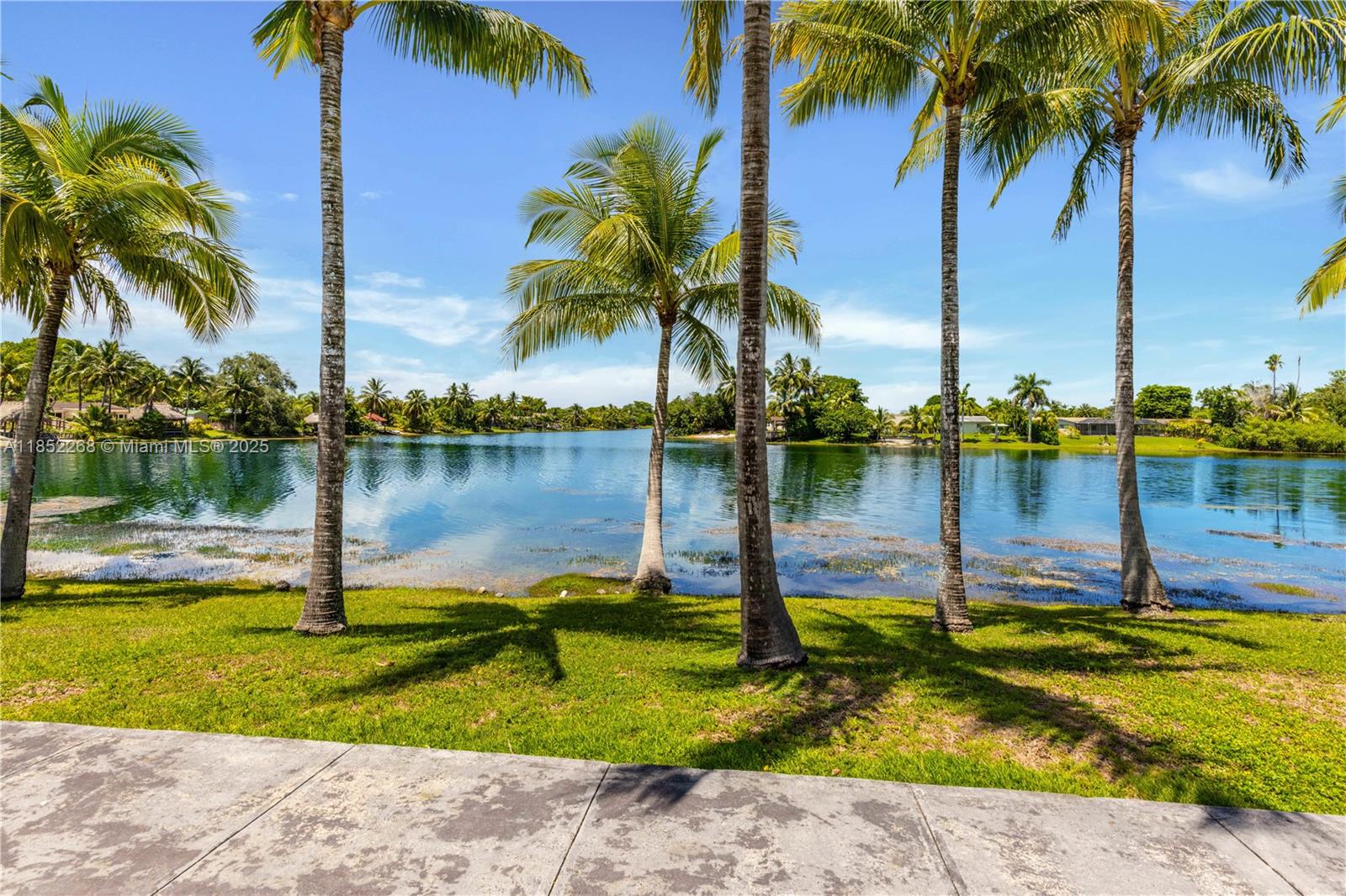 PROMENADE AT KENDALE LAKE - Residential
