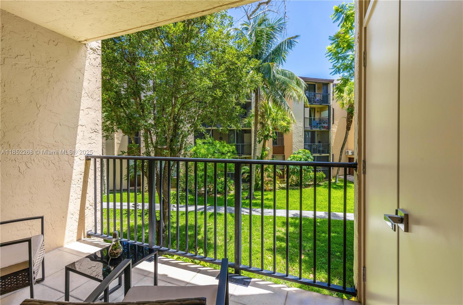 PROMENADE AT KENDALE LAKE - Residential
