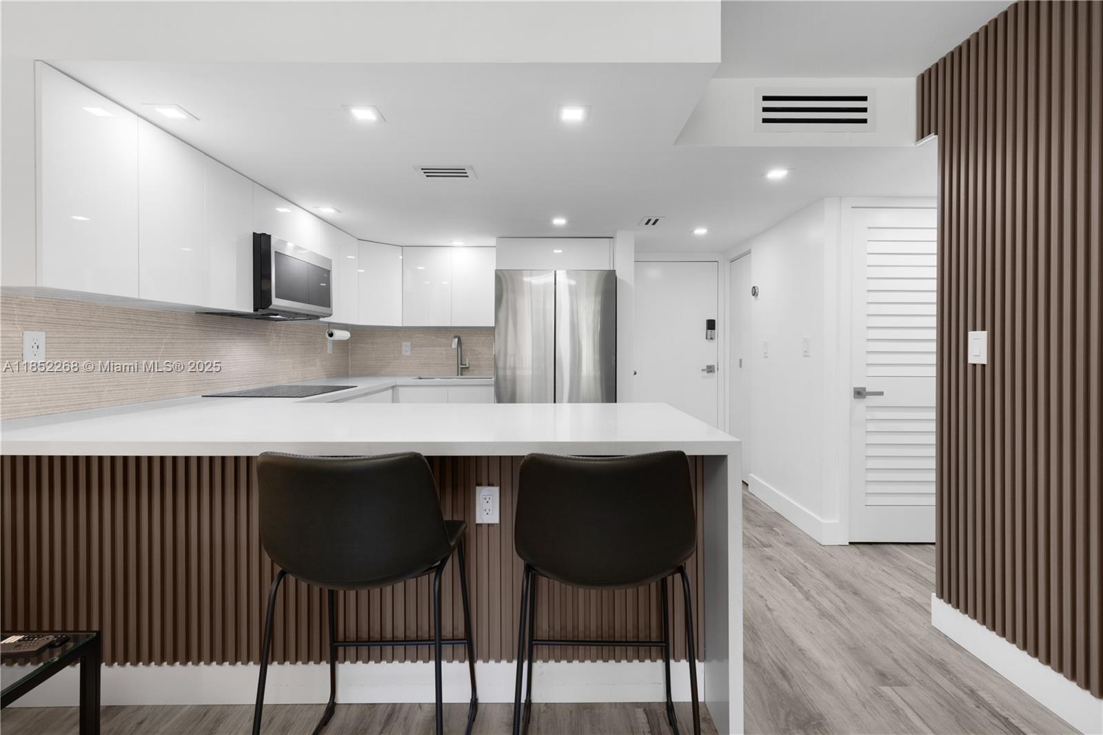 PROMENADE AT KENDALE LAKE - Residential