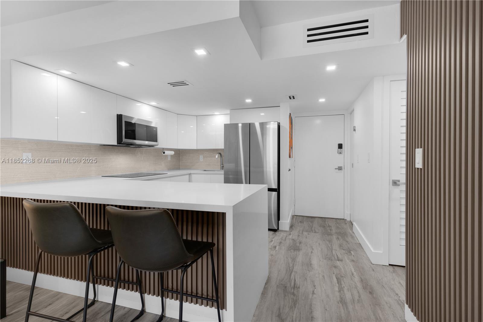 PROMENADE AT KENDALE LAKE - Residential