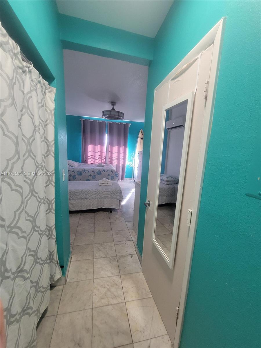 ROYAL SOUTH BEACH CONDO - Residential
