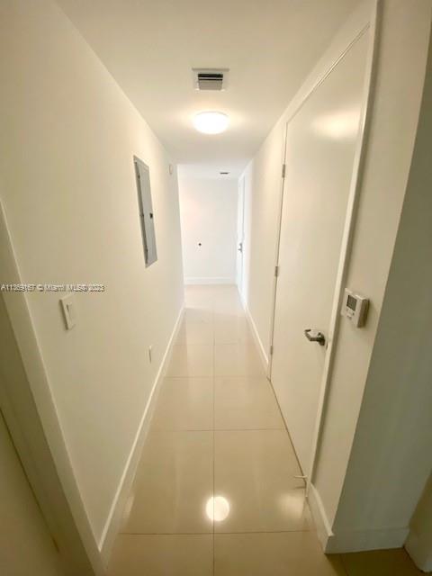 MINT CONDOMINIUM - Residential Lease