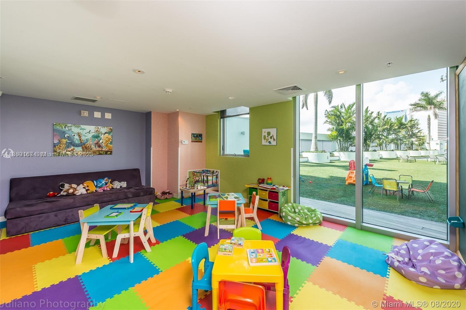 MINT CONDOMINIUM - Residential Lease