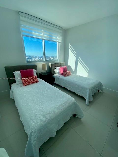 MINT CONDOMINIUM - Residential Lease