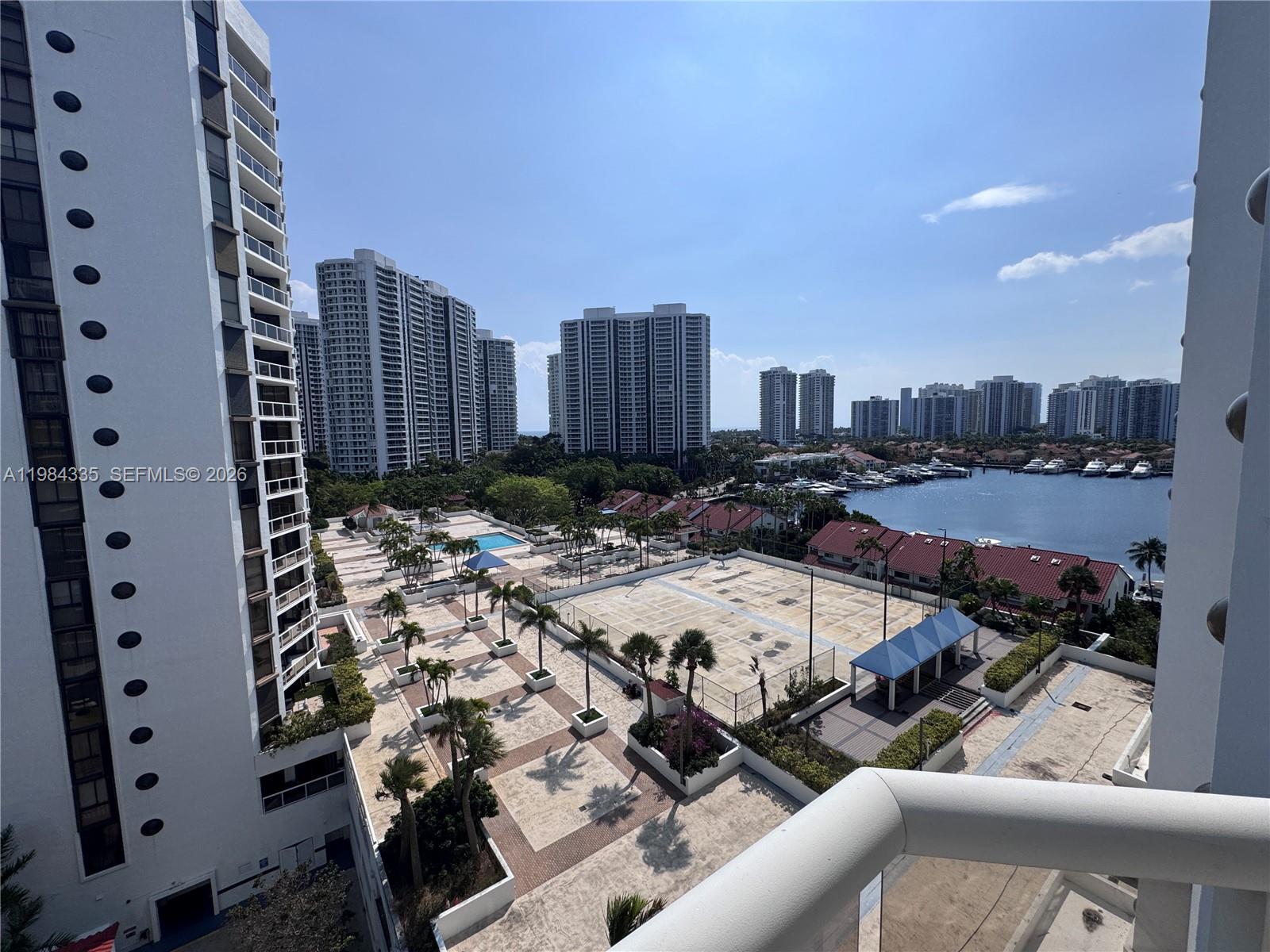PORTSVIEW @ THE WATERWAYS - Residential