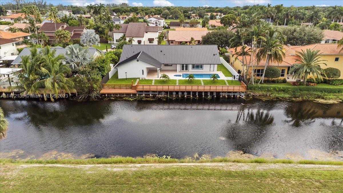 NORTH LINKS COUNTRY CLUB - Residential