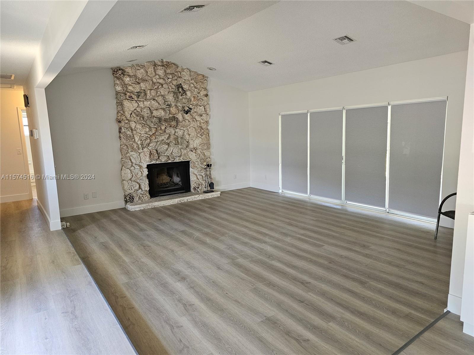 NORTH HOBE SOUND SHORES - Residential Lease