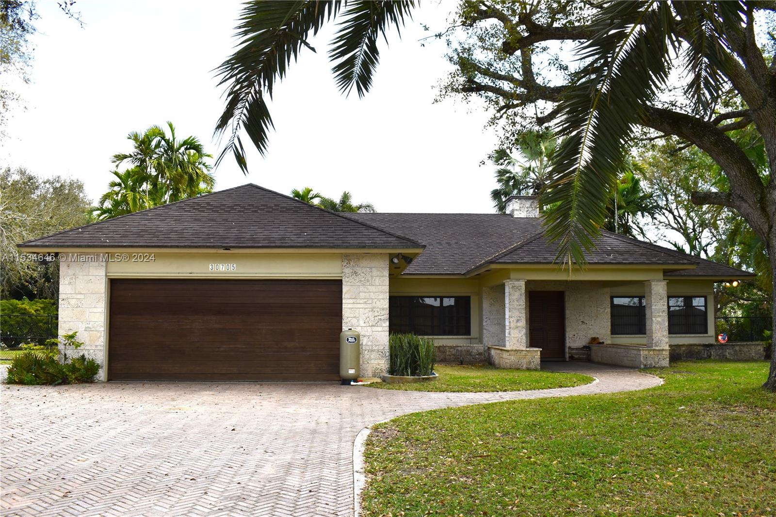 HIDEAWAY PINES SEC 1 - Residential