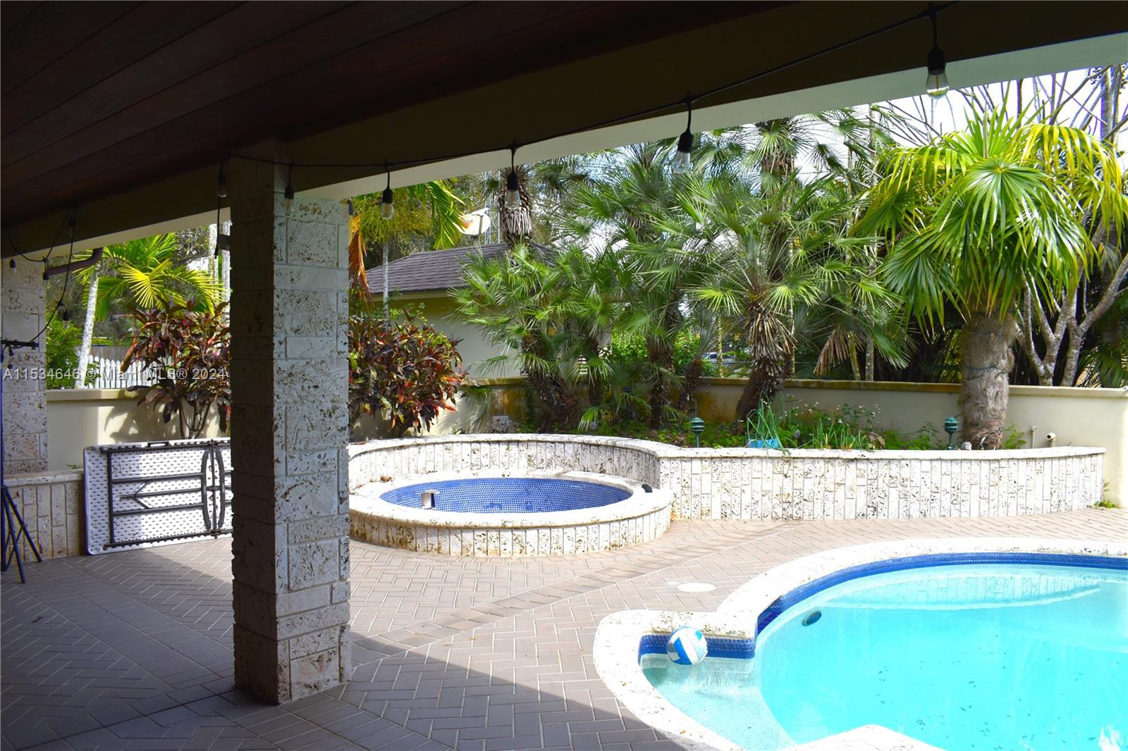 HIDEAWAY PINES SEC 1 - Residential