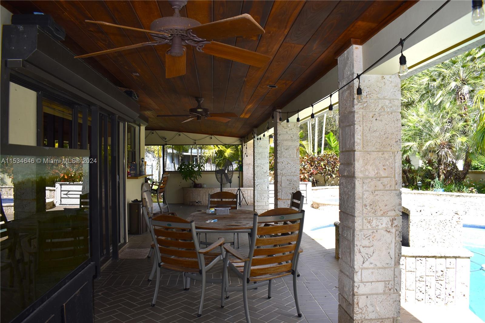 HIDEAWAY PINES SEC 1 - Residential