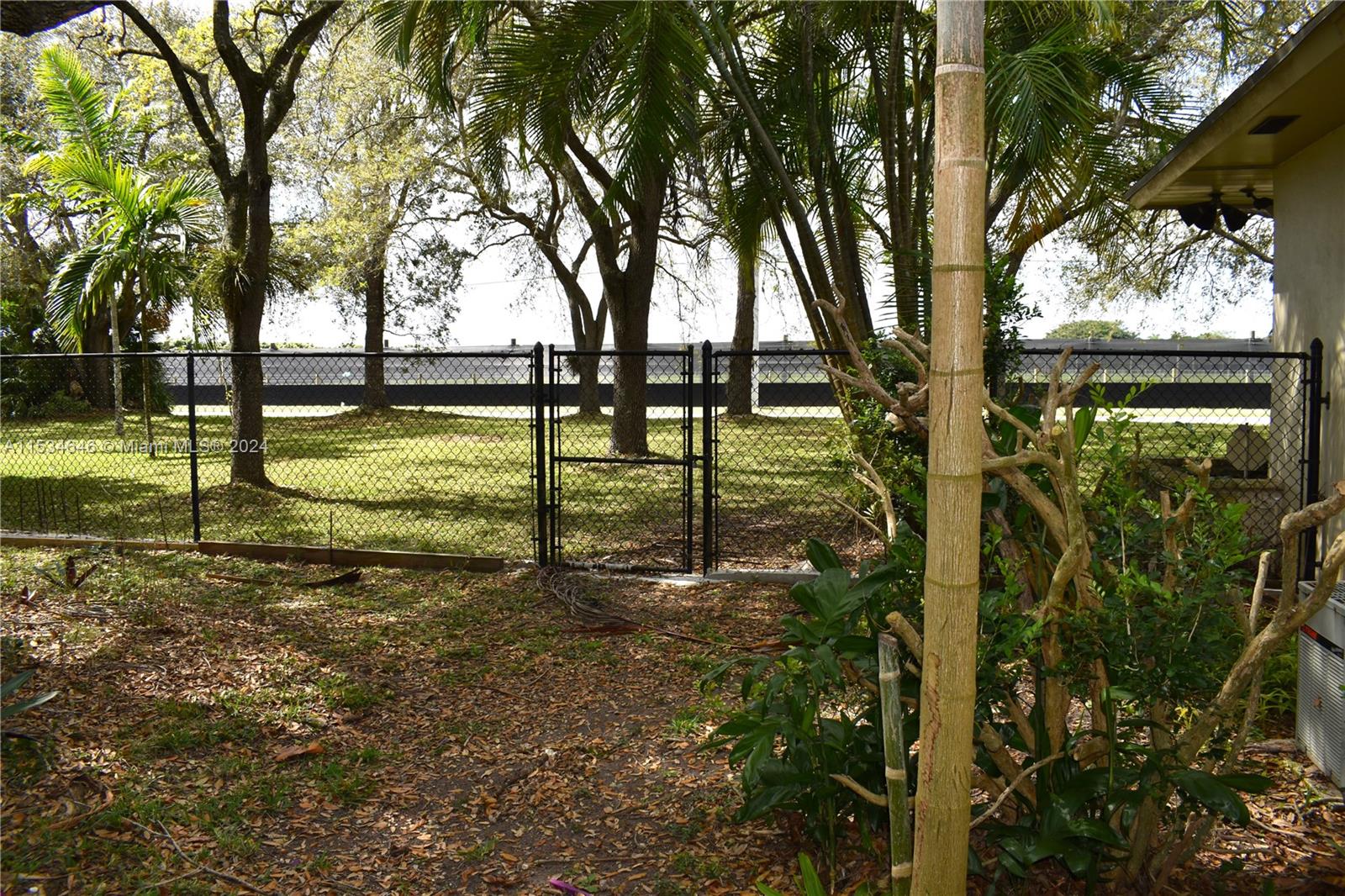 HIDEAWAY PINES SEC 1 - Residential