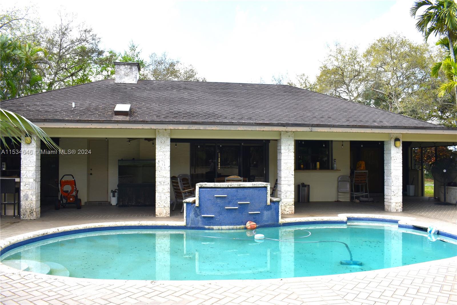 HIDEAWAY PINES SEC 1 - Residential
