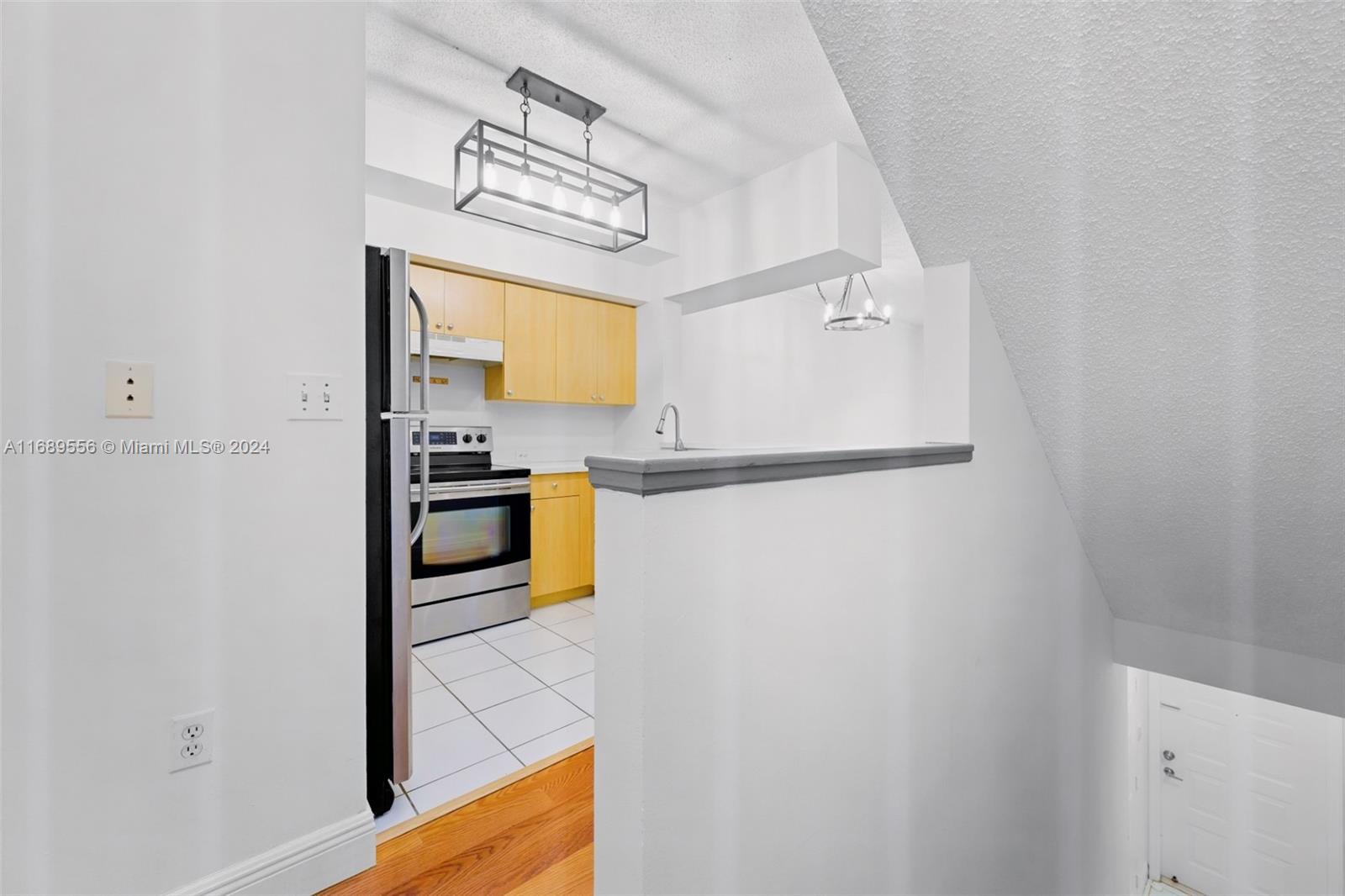 AVENTI AT AVENTURA CONDO - Residential Lease