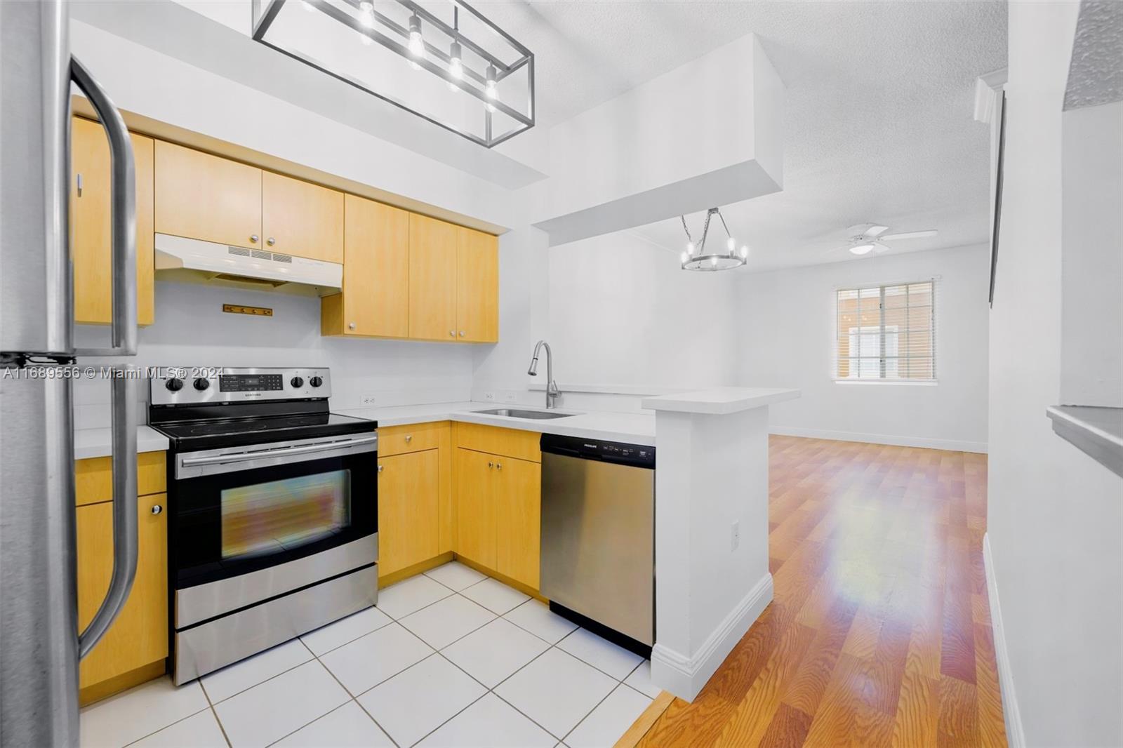 AVENTI AT AVENTURA CONDO - Residential Lease