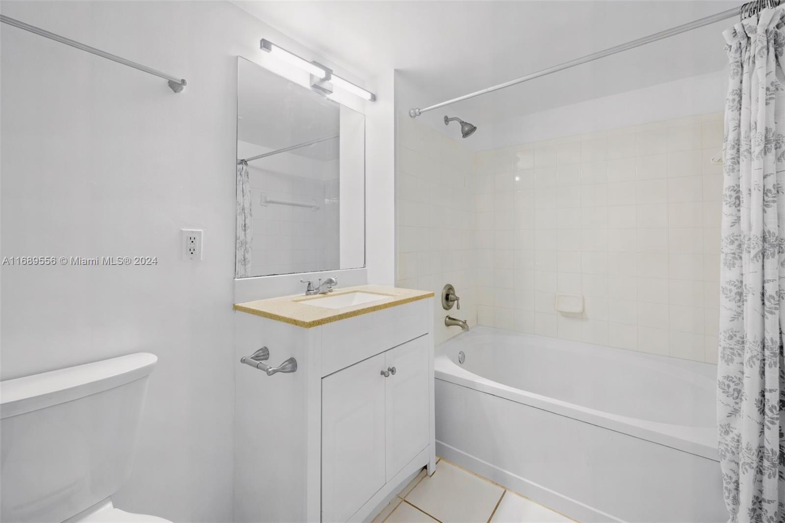 AVENTI AT AVENTURA CONDO - Residential Lease