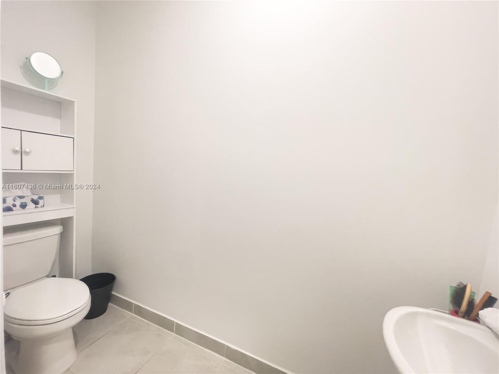 PINE ISLE - Residential Lease
