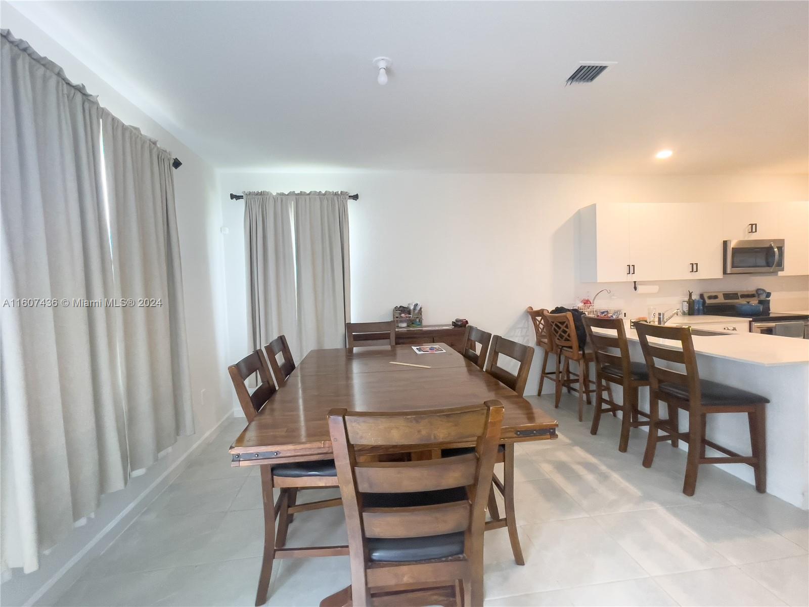PINE ISLE - Residential Lease