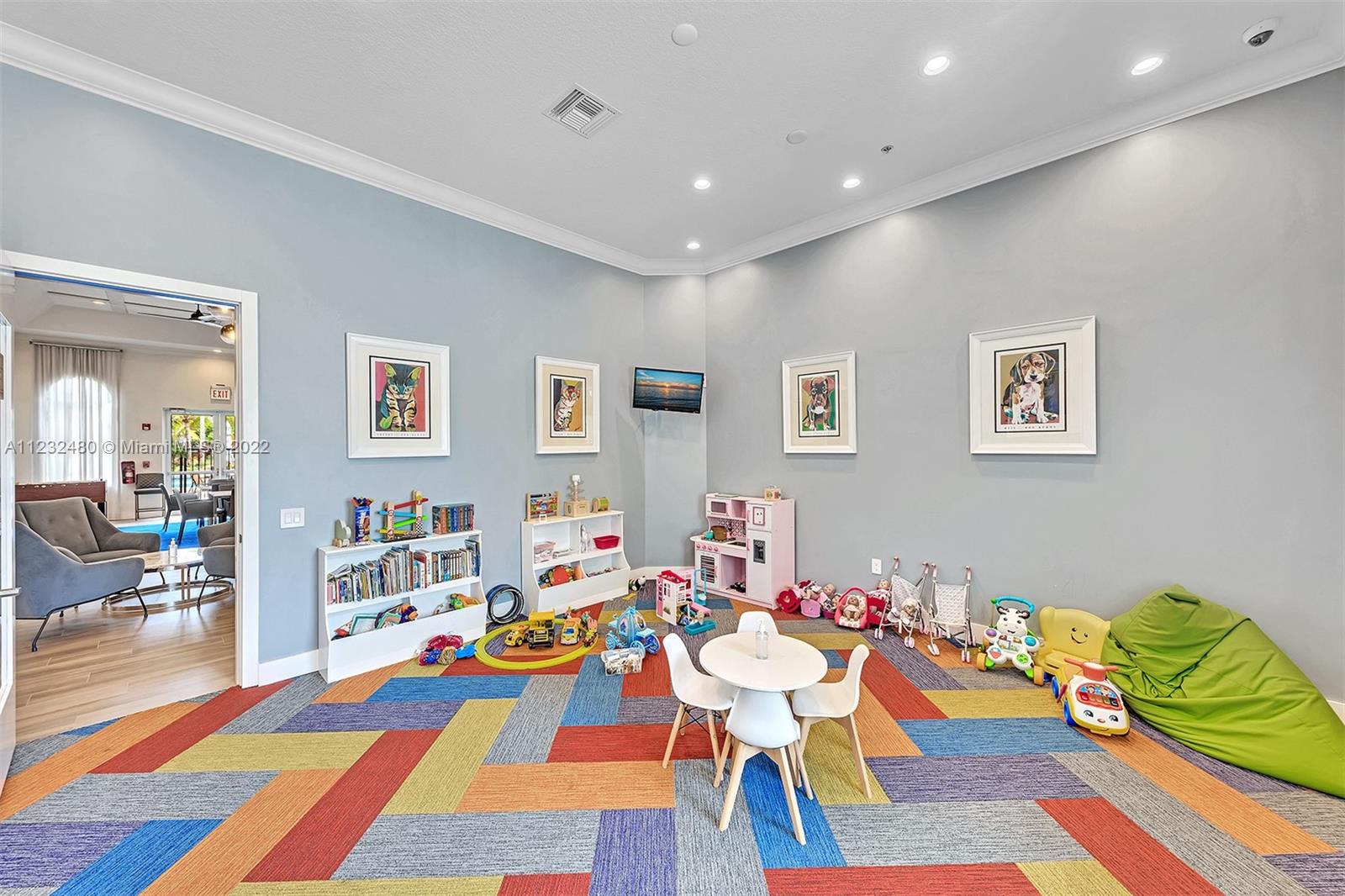 ISLES AT WESTON - Residential Lease