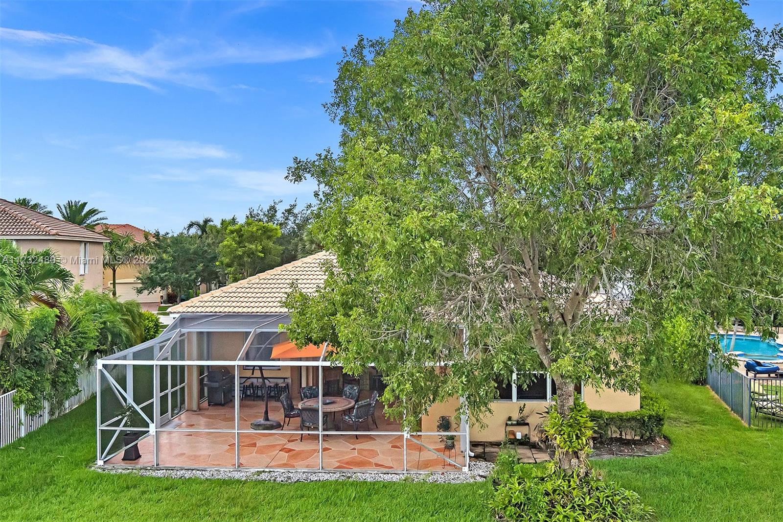 ISLES AT WESTON - Residential Lease