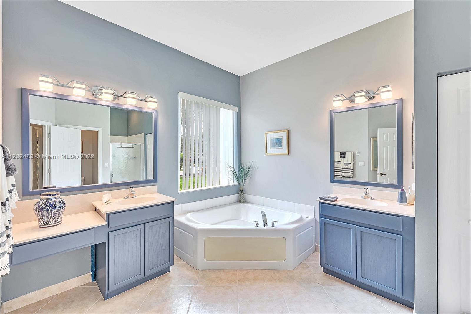 ISLES AT WESTON - Residential Lease