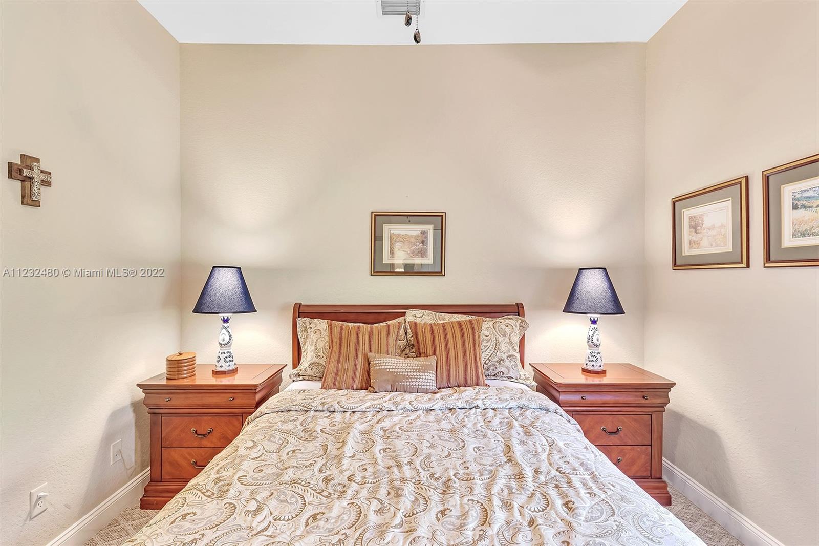 ISLES AT WESTON - Residential Lease
