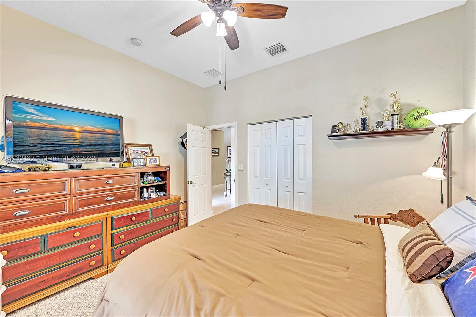 ISLES AT WESTON - Residential Lease