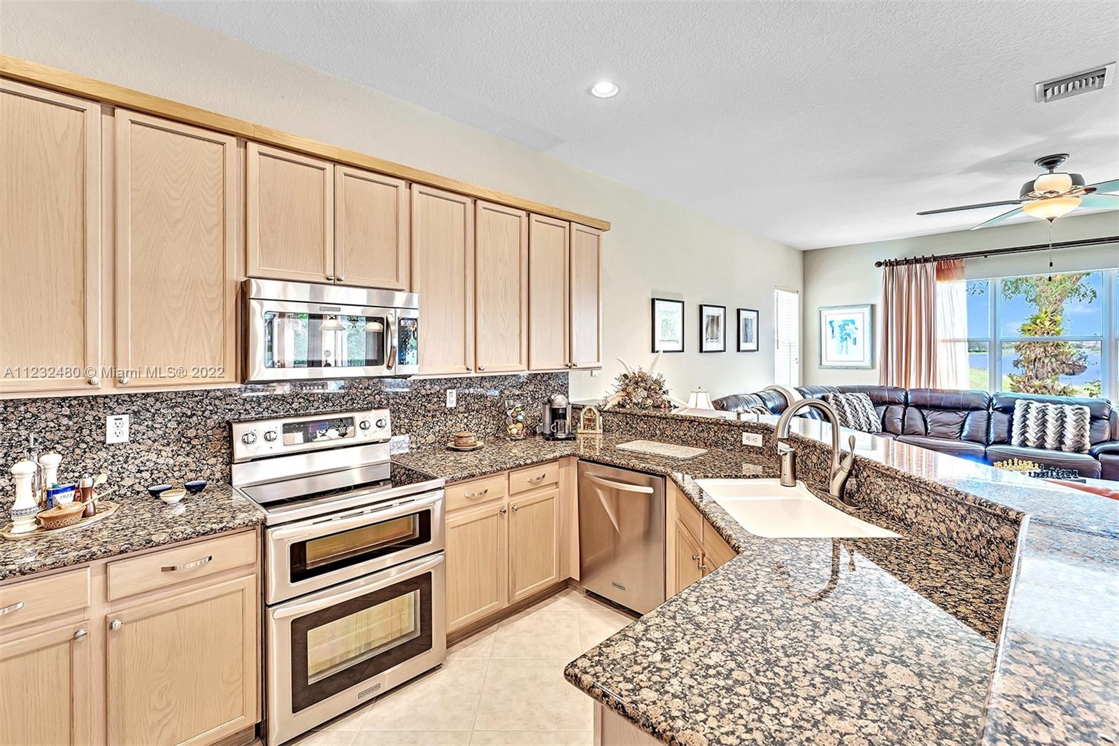 ISLES AT WESTON - Residential Lease