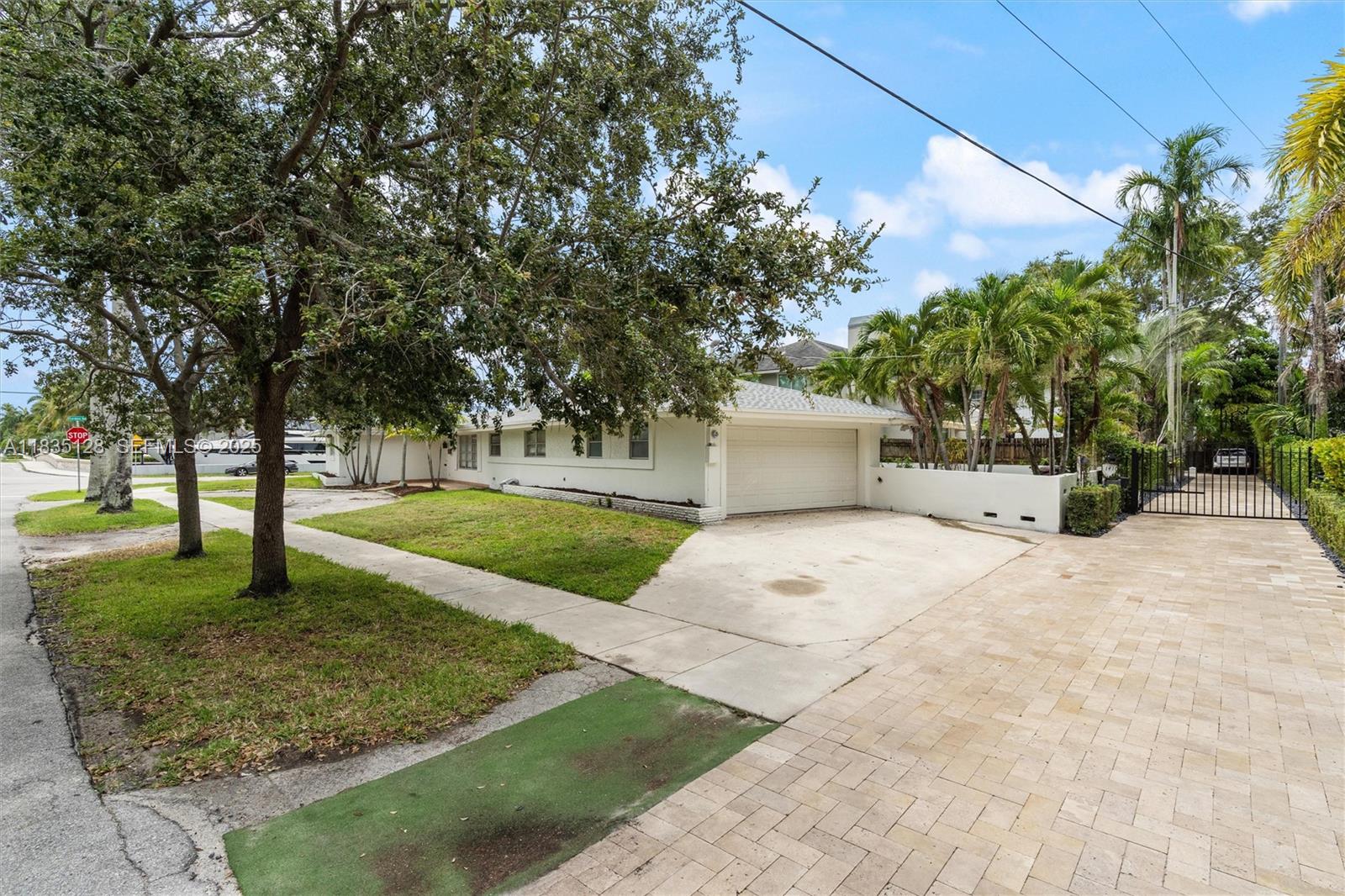 RIO VISTA ISLES - Residential