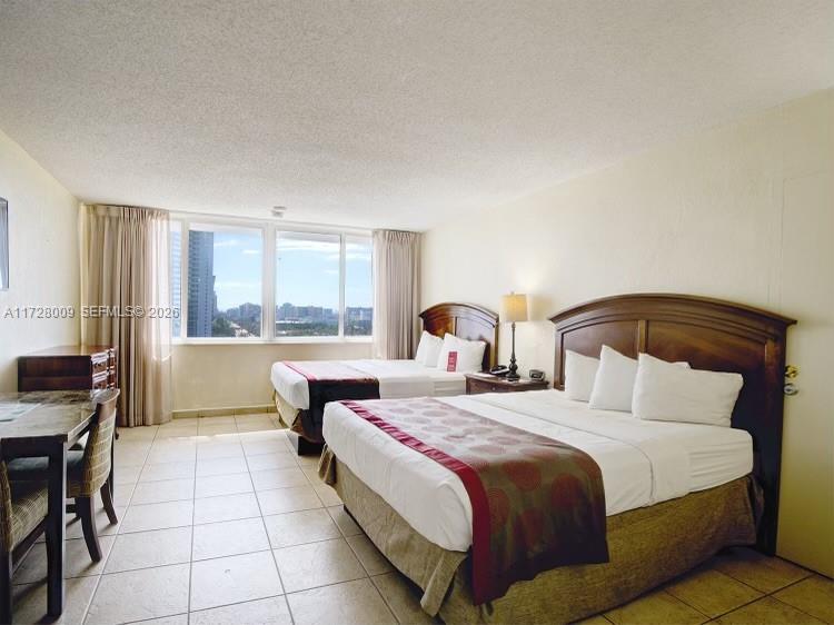 THE AVENTURA BEACH CLUB C - Residential