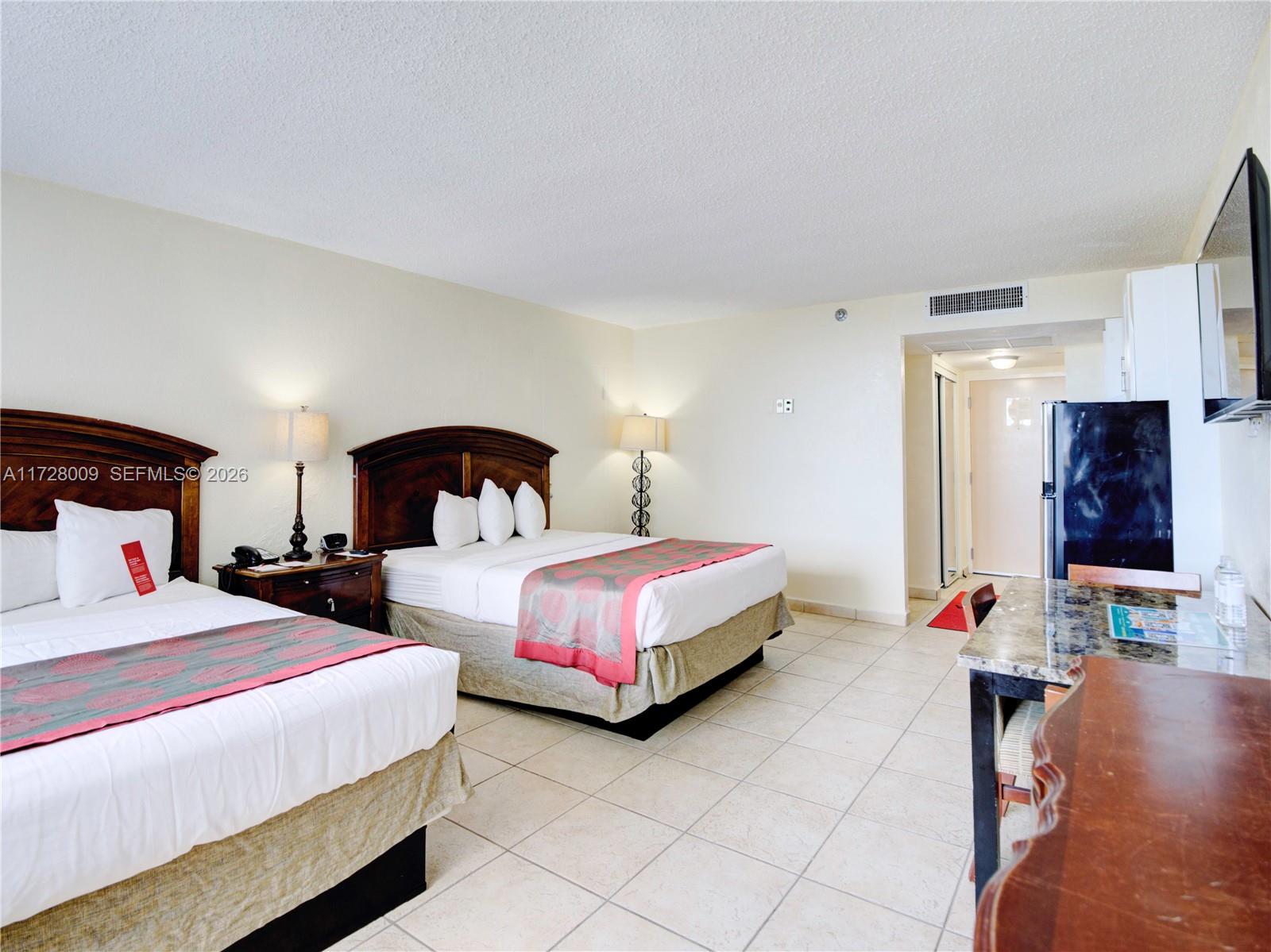 THE AVENTURA BEACH CLUB C - Residential