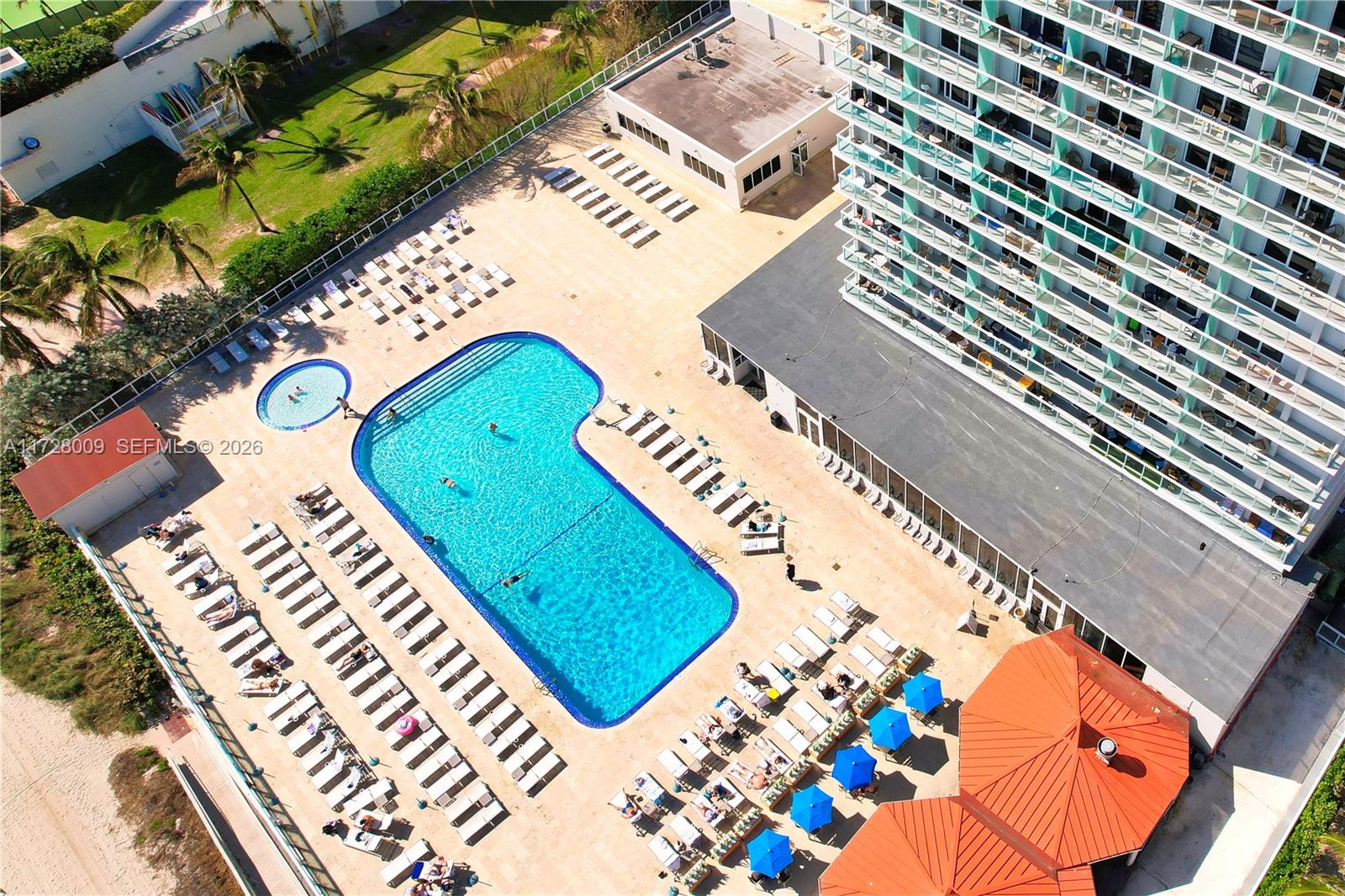 THE AVENTURA BEACH CLUB C - Residential