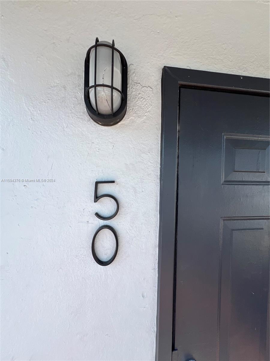 HIALEAH 11TH ADDN - Residential Income