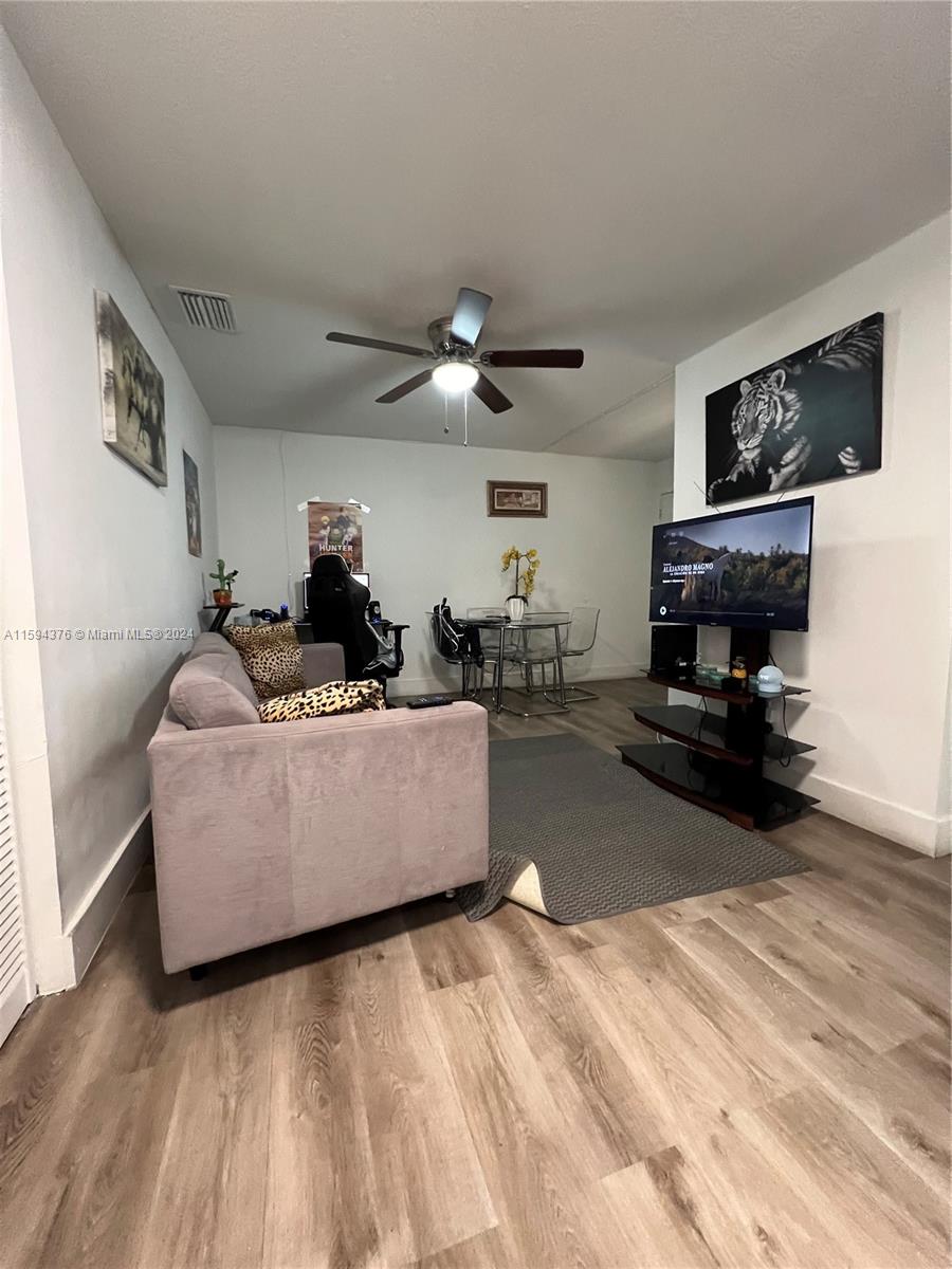 HIALEAH 11TH ADDN - Residential Income