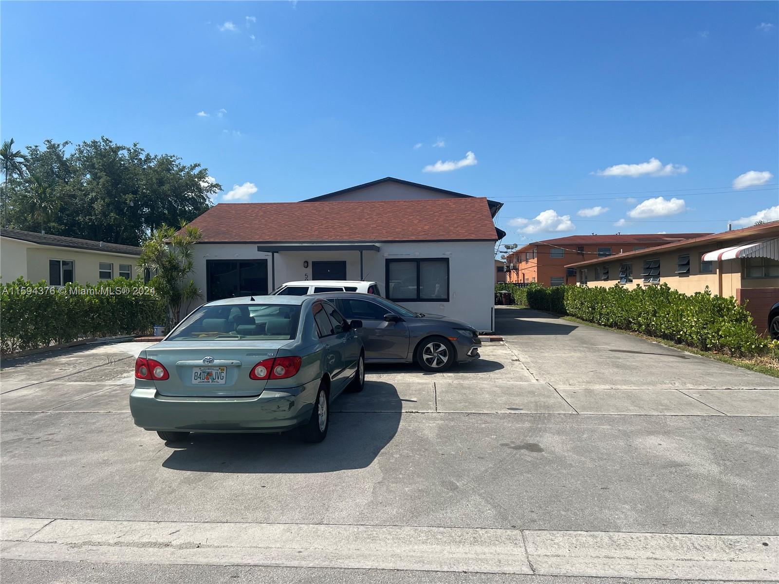 HIALEAH 11TH ADDN - Residential Income
