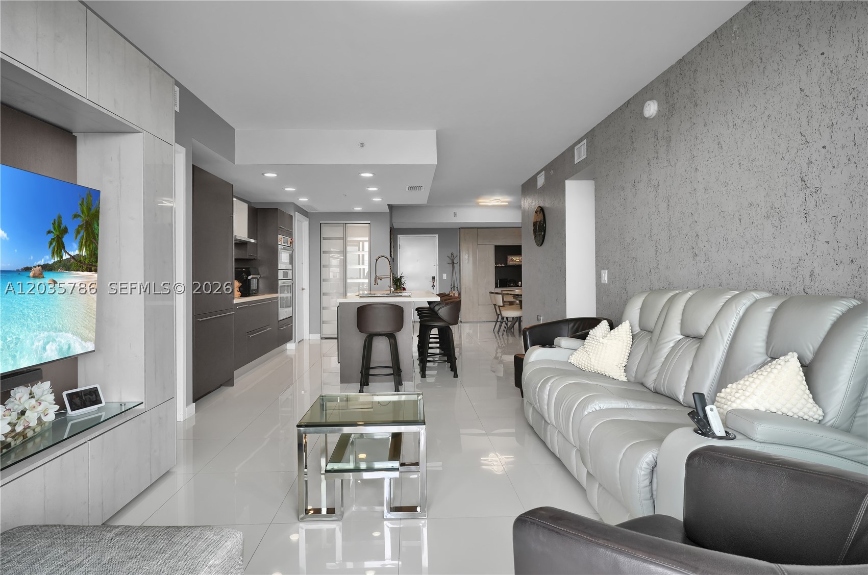 GRAND BAY COMMONS SOUTH - Residential