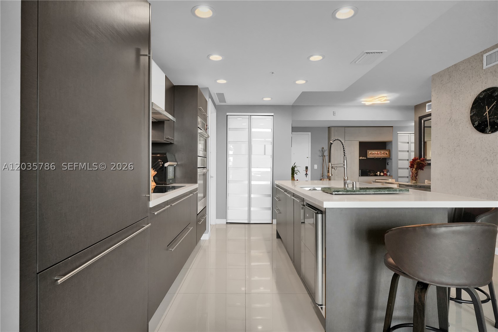 GRAND BAY COMMONS SOUTH - Residential