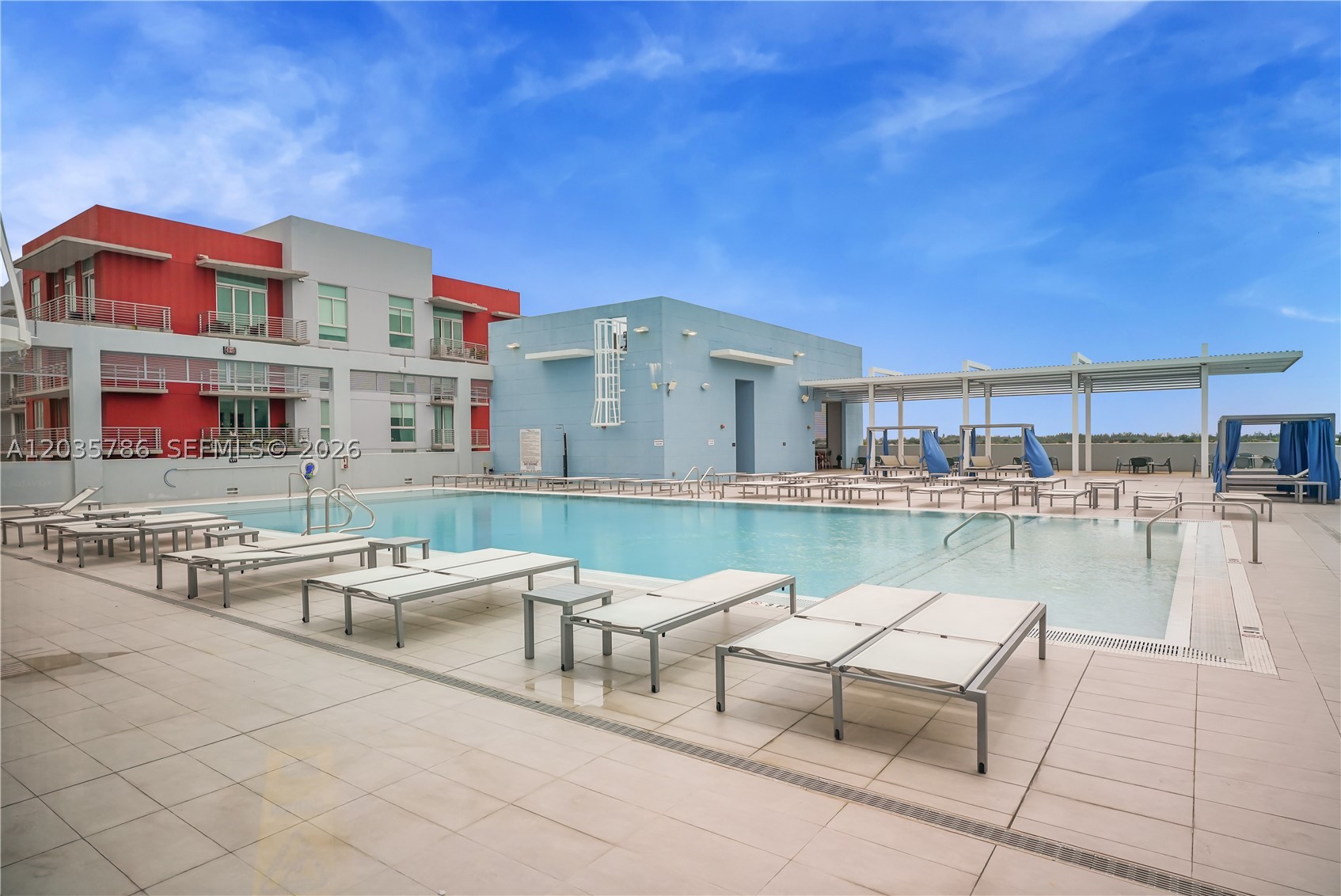 GRAND BAY COMMONS SOUTH - Residential