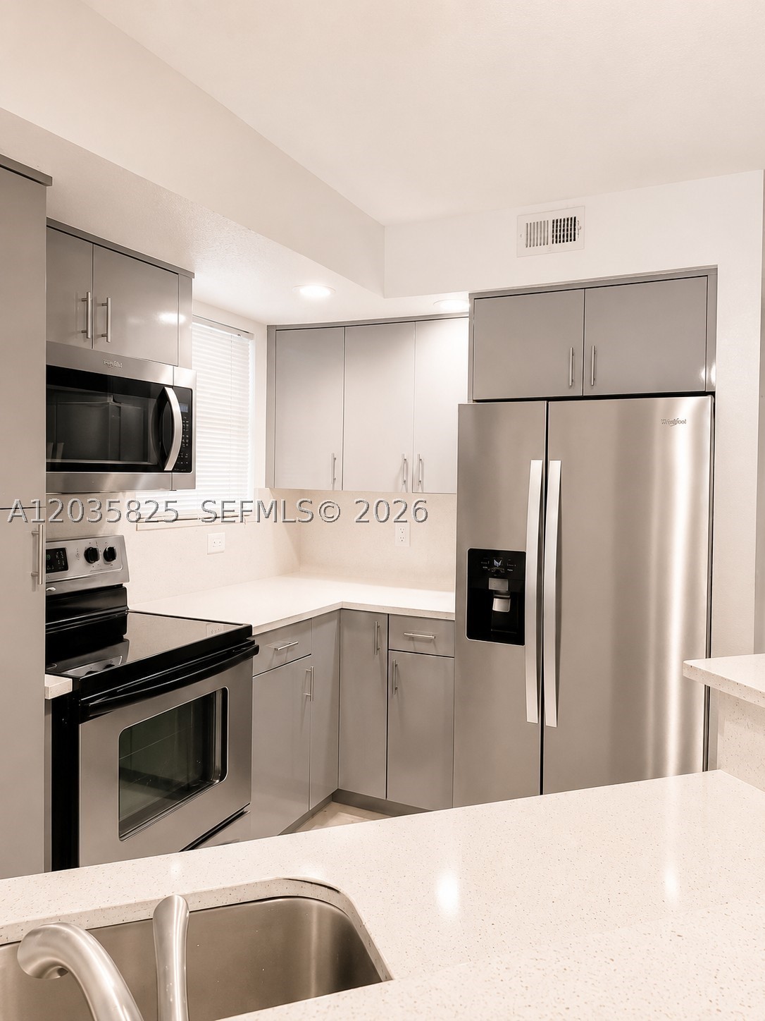ISLES AT LAGO MAR CONDO - Residential Lease