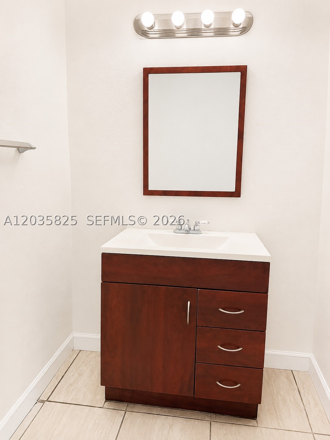 ISLES AT LAGO MAR CONDO - Residential Lease
