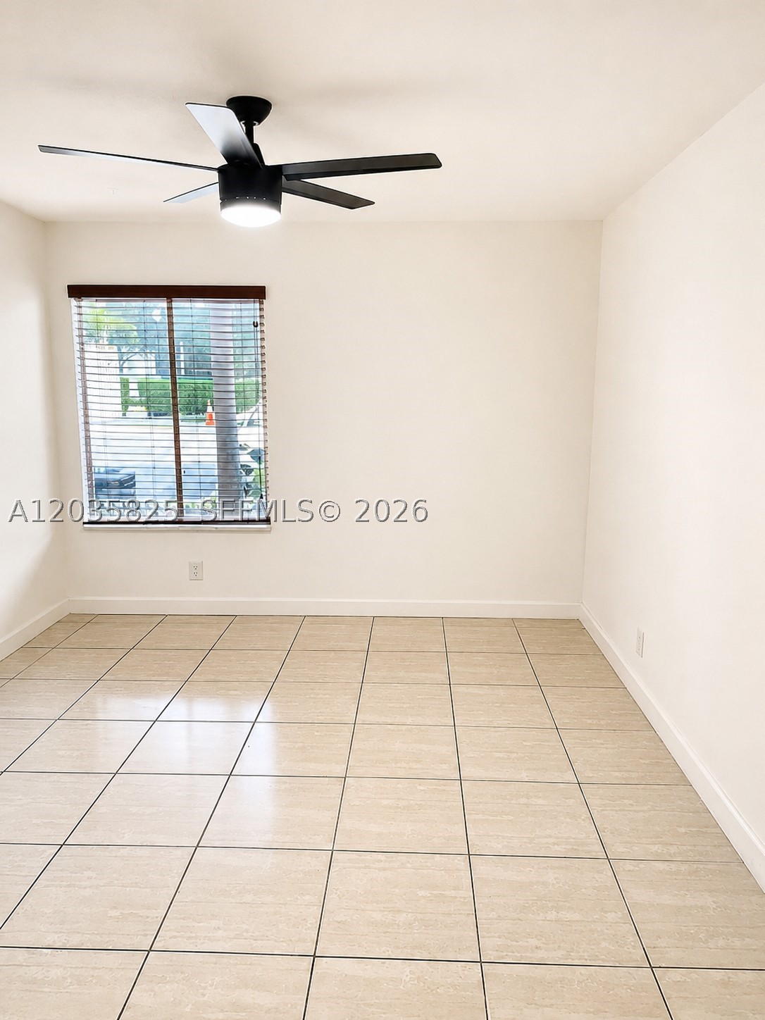 ISLES AT LAGO MAR CONDO - Residential Lease
