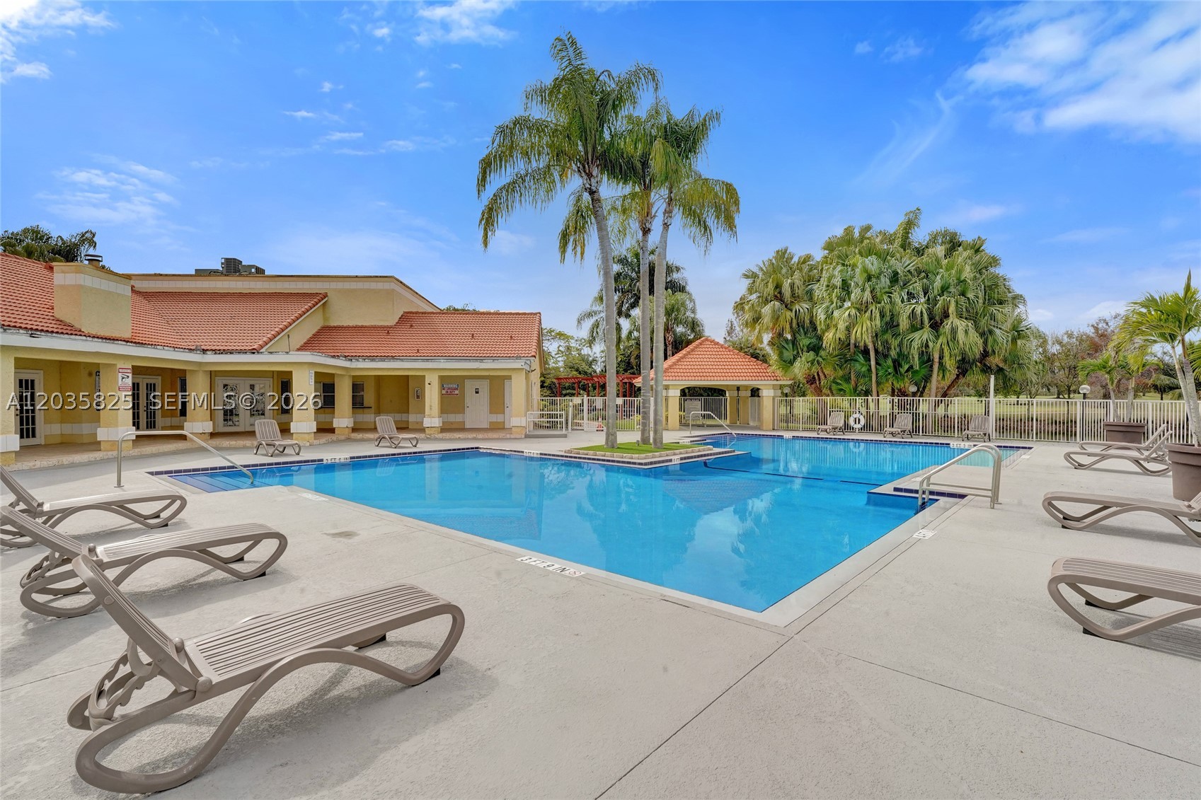 ISLES AT LAGO MAR CONDO - Residential Lease