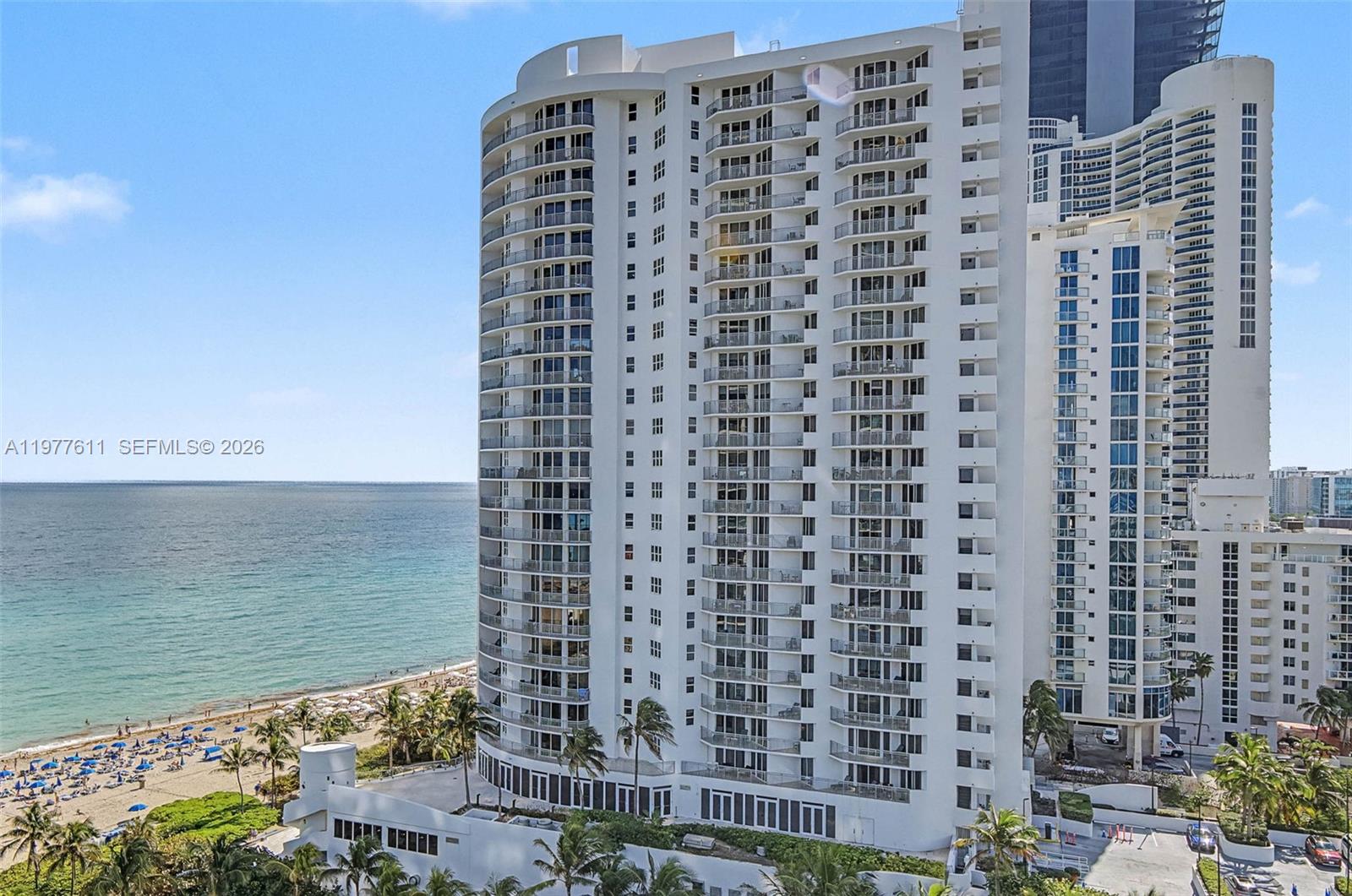 CHATEAU BEACH - Residential