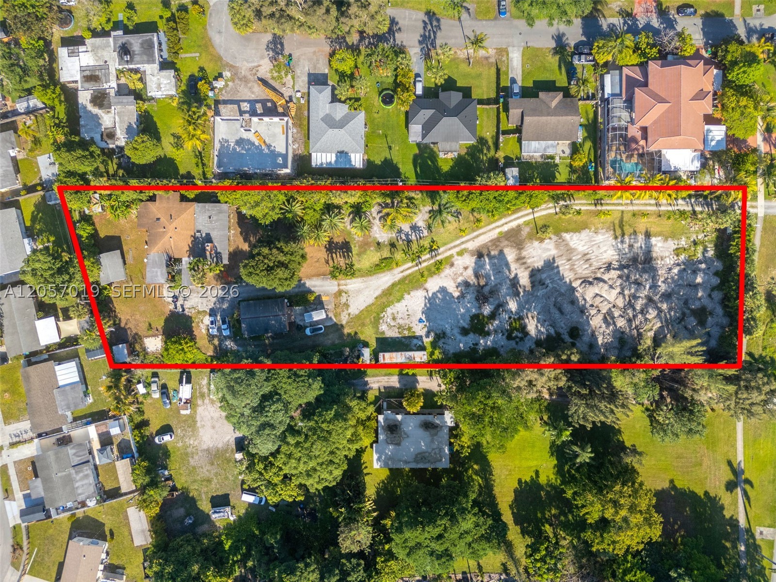 Nearly 2 Acres in a prime location in a rapidly growing area of Fort Lauderdale! Exceptional
potential to build up to 8 single-family homes or renovate the existing structures (5-bedroom main house, 2
Bedroom Guest House) and create your own private estate. Property offers endless possibilities for developers,
builders, and investors seeking land with strong upside potential. Spacious lot with ample room for new
construction, redevelopment, or a custom residential community. Conveniently located near major highways (441,
I-595, Turnpike), Hardrock Casino, shopping, dining, schools, and urban conveniences, while still offering privacy
and space. Rare chance to secure a large parcel with flexible use in a high-demand market. Buyer to verify zoning,
density, land use, and development possibilities with the appropriate municipality