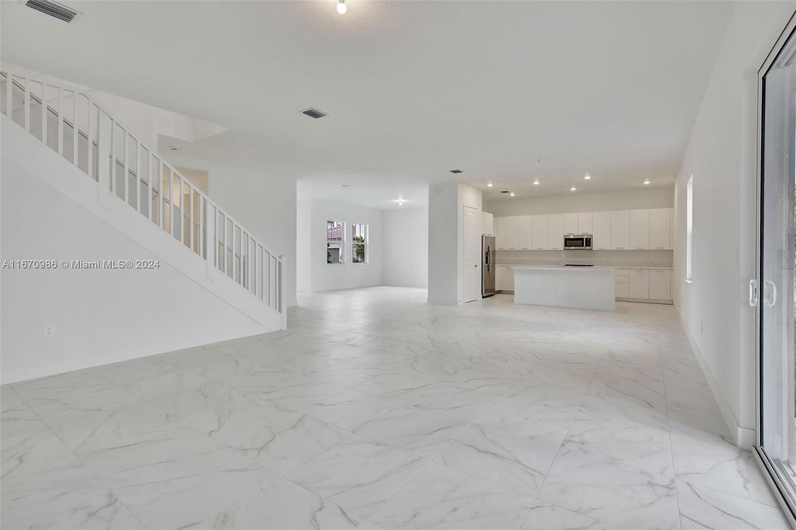 CRESCENT RIDGE - Residential Lease